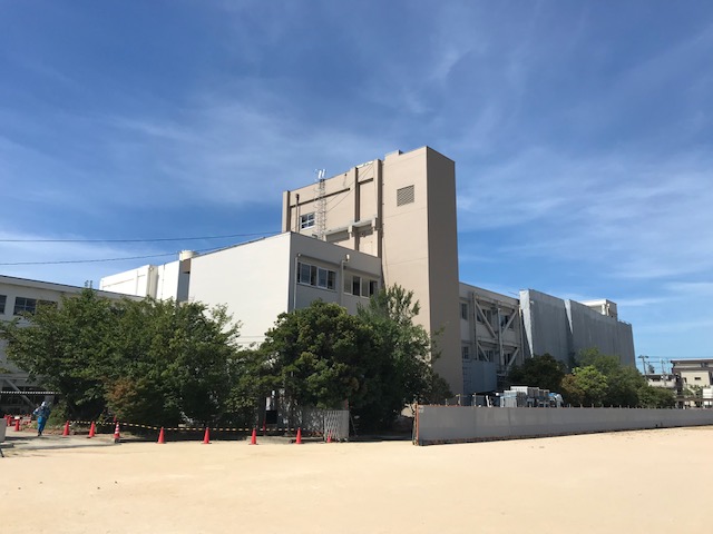 瓦木小学校長寿命化改修他工事 施工写真1