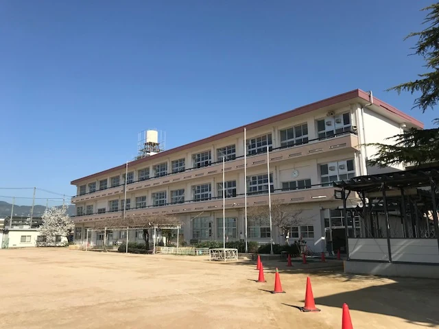 段上小学校大規模改修工事 施工写真1