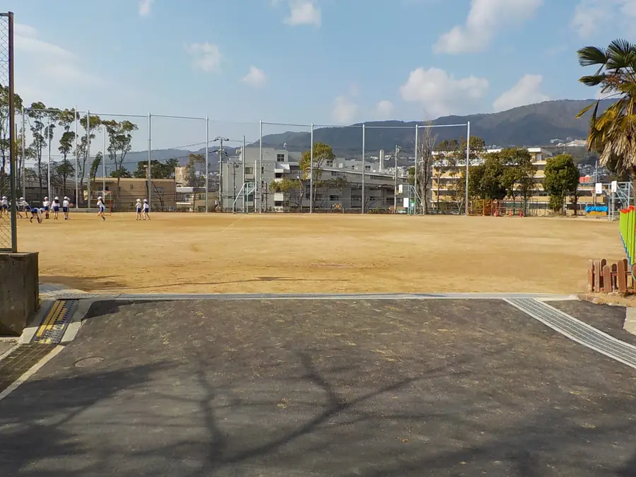 神原小学校運動場施設改修工事 施工写真1