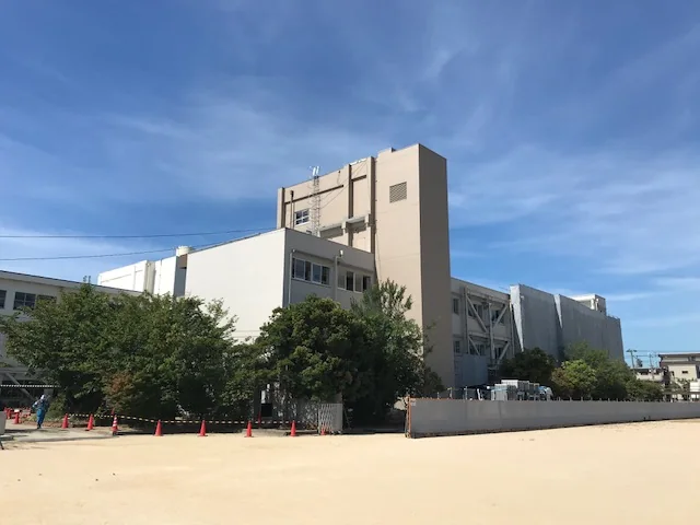 瓦木小学校長寿命化改修他工事 施工写真1