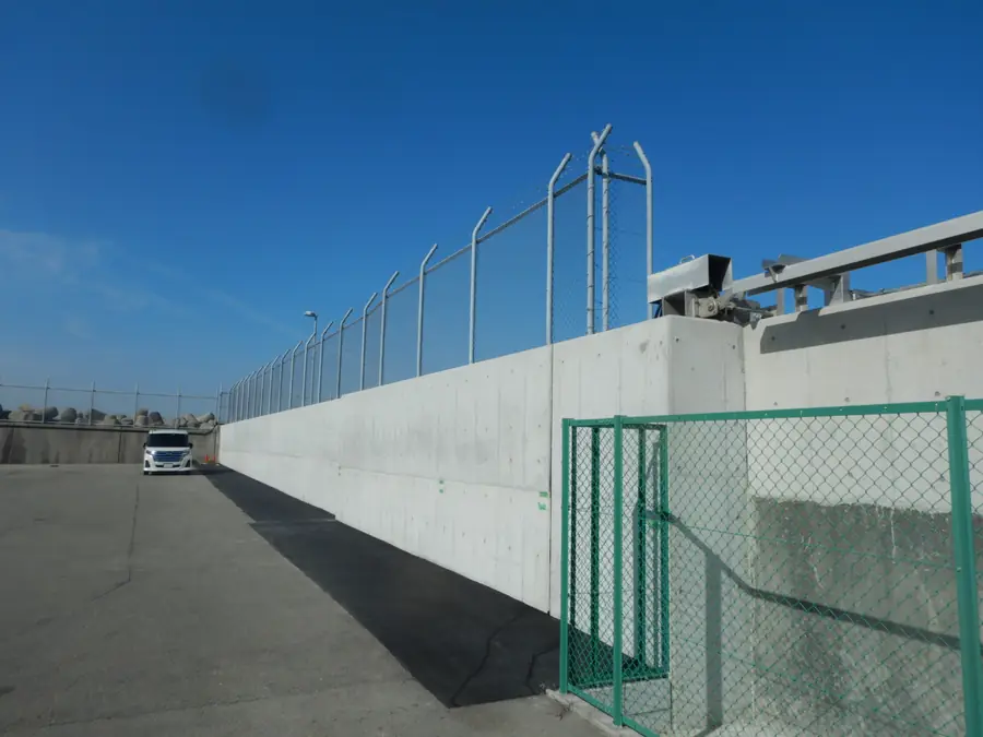 鳴尾浜地区東護岸改修工事（その5） 施工写真1
